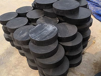 蒙自市板式橡胶支座由若干层橡胶片与薄钢板经加压硫化
